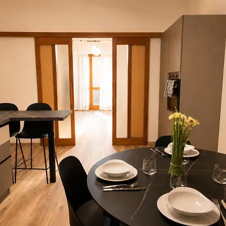 Casa Angelini, Spacious Near The Center Apartamento *